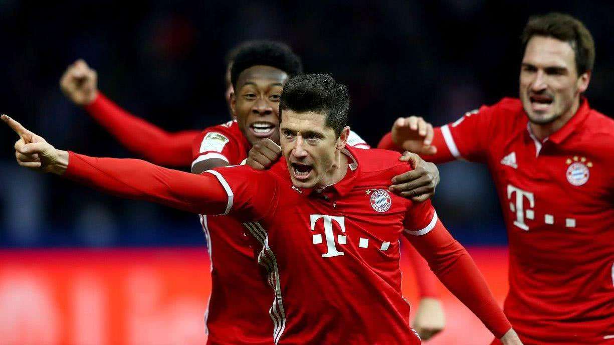 媒体人：邵佳一执教国足后，李昊成为接班颜骏凌的最热门人选（媒体称：邵佳一接掌国足后，李昊被视为颜骏凌接班的头号热门）