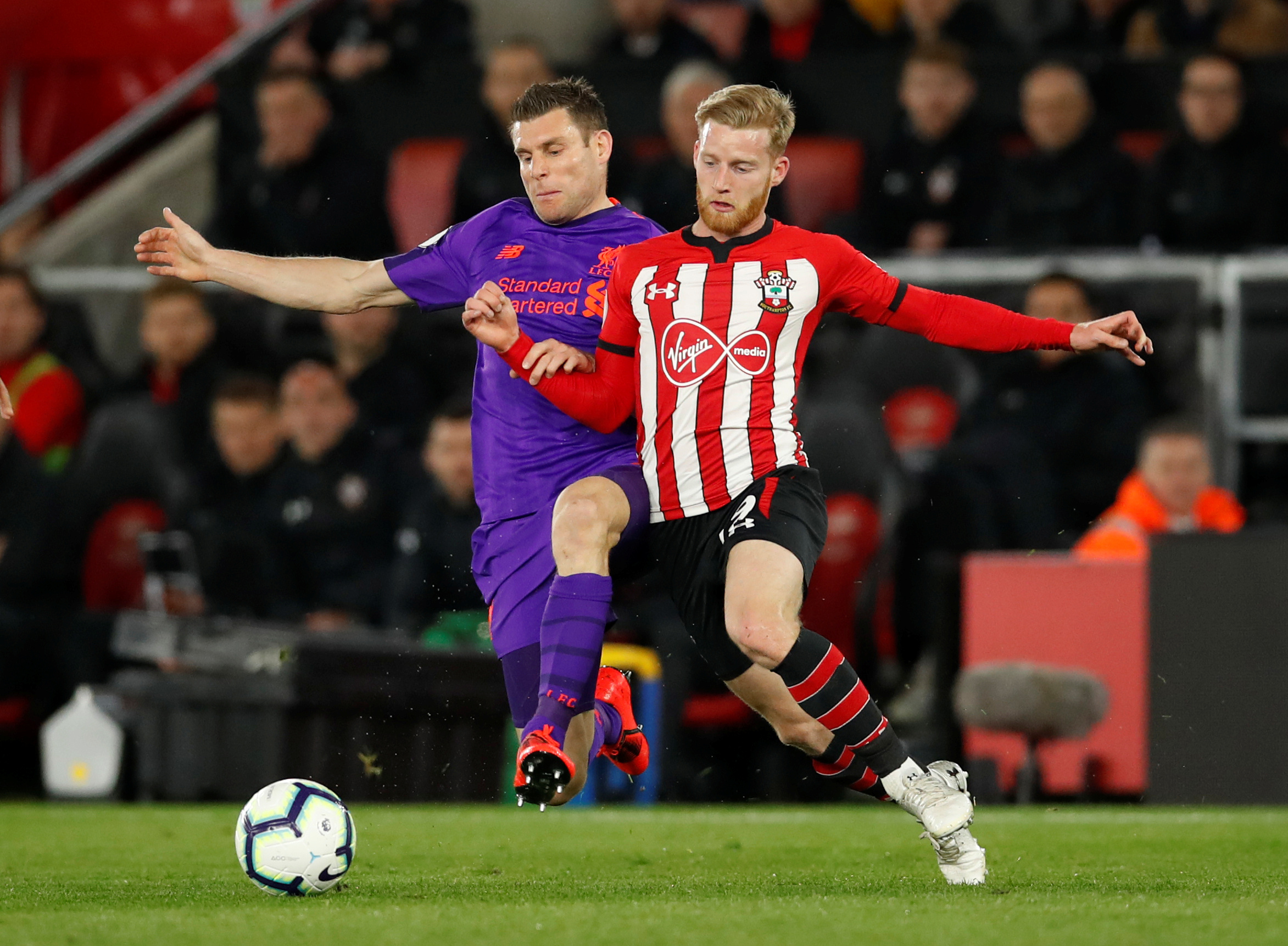 气坏了！沈梓捷补防被吹犯规抱怨绕场 犯满离场（怒火难平！沈梓捷补防被判犯规边走边抱怨 6犯毕业离场）