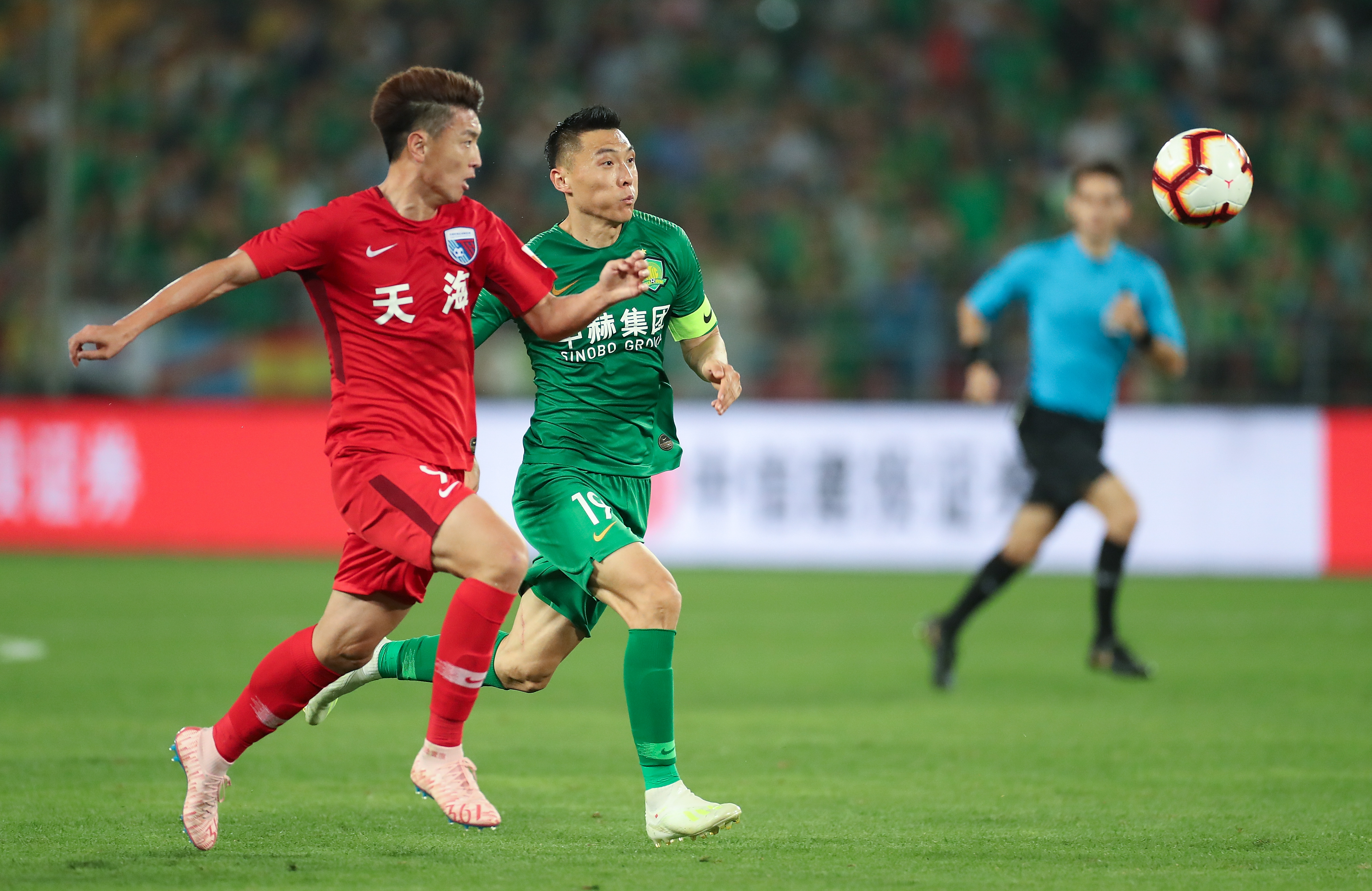 费拉拉：现在的那不勒斯领先于尤文，谈论尤文争冠毫无意义（费拉拉：那不勒斯当下占据上风，讨论尤文夺冠毫无意义）